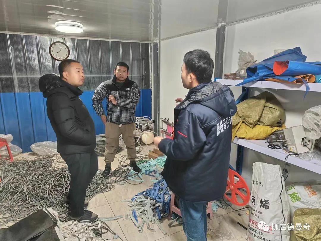 德曼奇空气源热泵各区域市场开展产品安装、回访活动